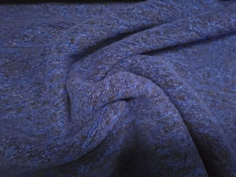 Boucle mit Wolle blau